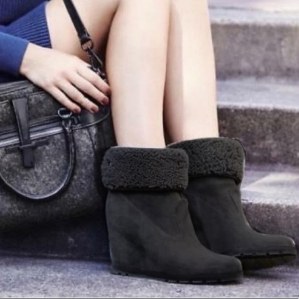 UGG Kyra Boots Suede Wedge Black Sherpa Classic Preppy Academia Winter Fall 8